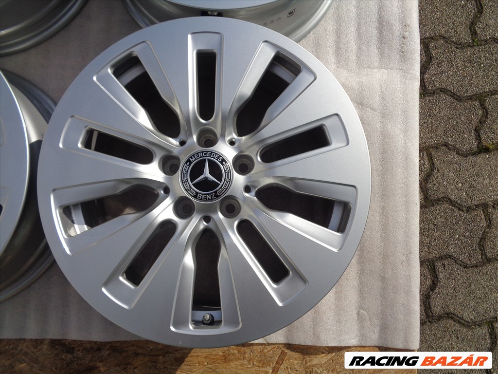 Új Mercedes Gyári alufelni 17-es, W206 szenzorral eladó. 5. kép