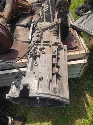 Ford Ranger Mk3 Mechanikus 6 sebességes váltó.