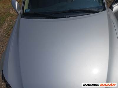 Lexus IS 220d motorház tető 