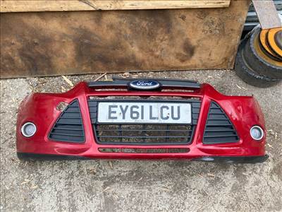 FORD FOCUS III  Első Lökhárító (Részeivel)