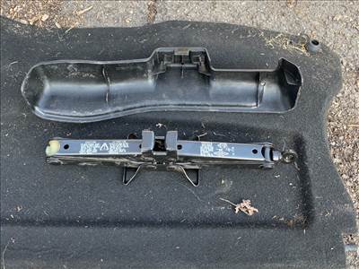 TOYOTA YARIS SCP9_, NSP9_, KSP9_, NCP9_, ZSP9_ Emelő 000854