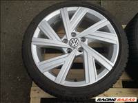 Volkswagen Golf 8 "Bergamo" 18-as gyári alukerék