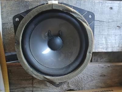 Lexus IS 250 jobb elő közép hangszóró 