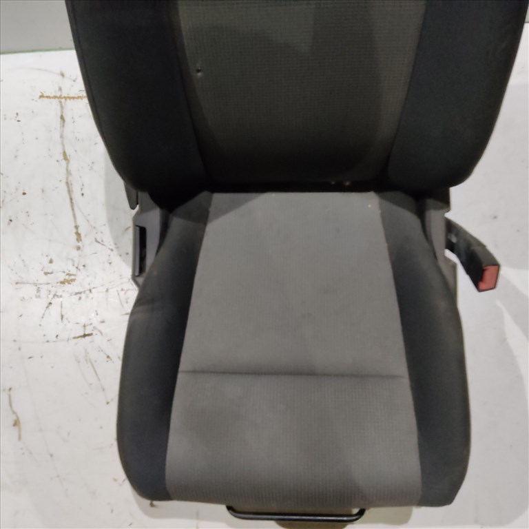 203862 Dodge Journey 2008-2020  jobb első ülés 3. kép