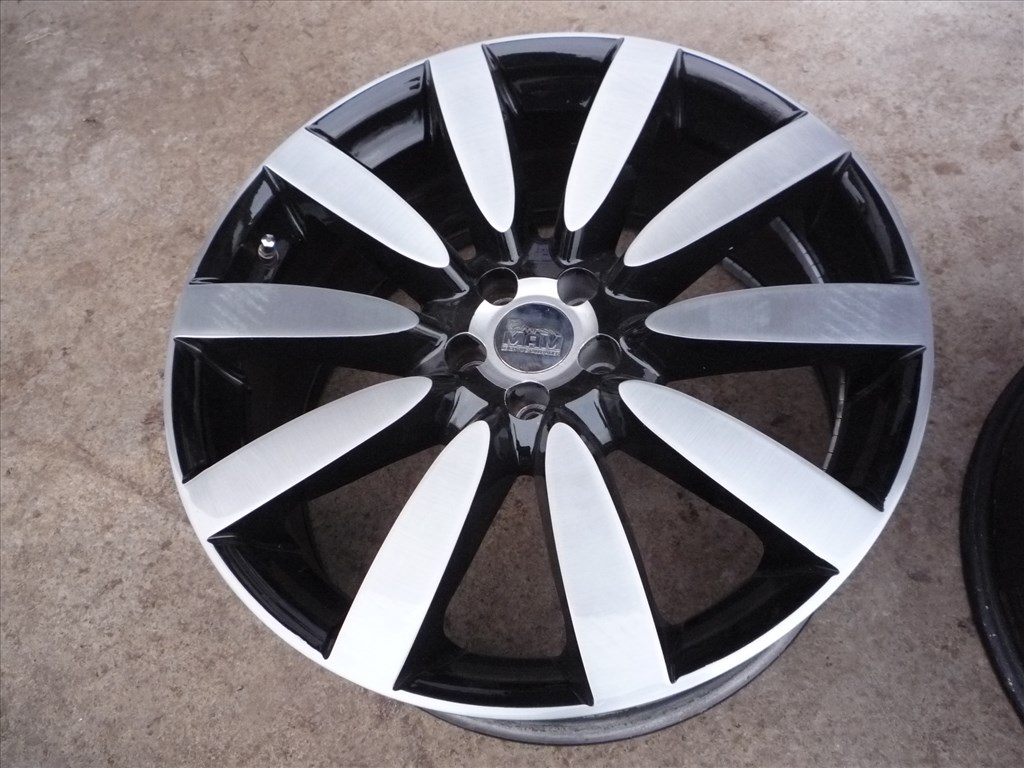 19-es MAM 5X100 felnigarnitúra karcmentes állapotban eladó! 2. kép