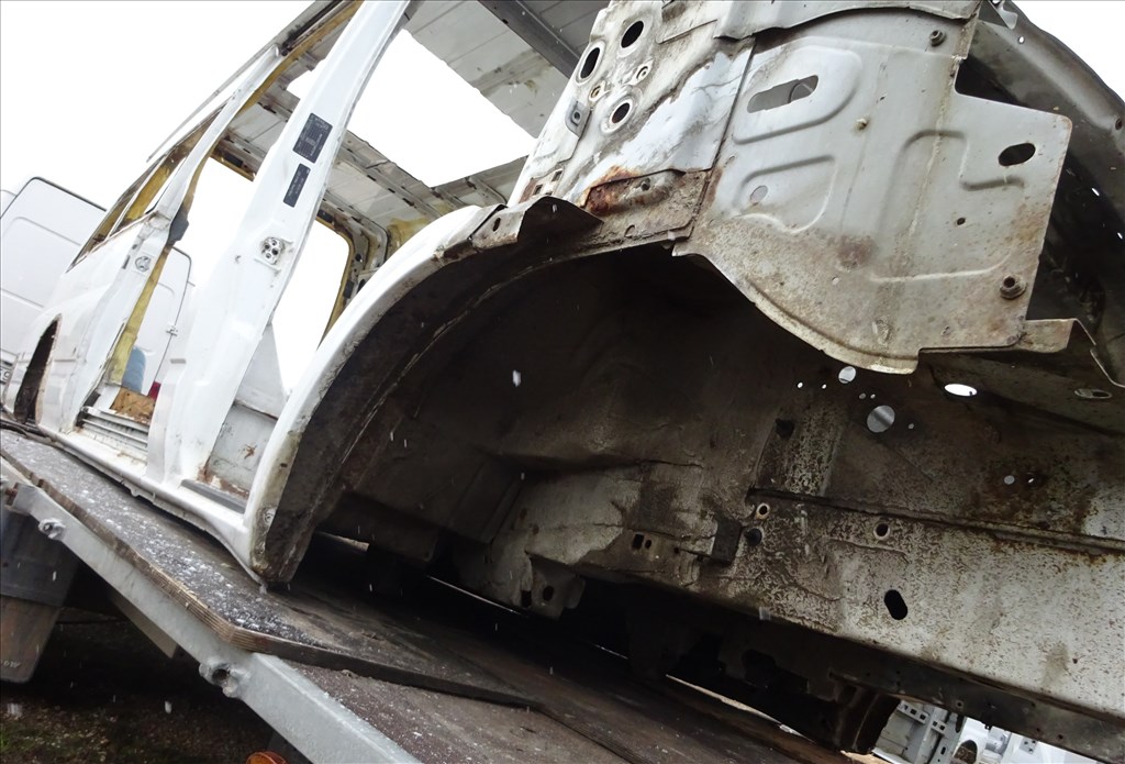 Ford Transit Tranzit 2.4 JUMBO Negyed küszöb oldalfal ív kaszni 6827 9. kép