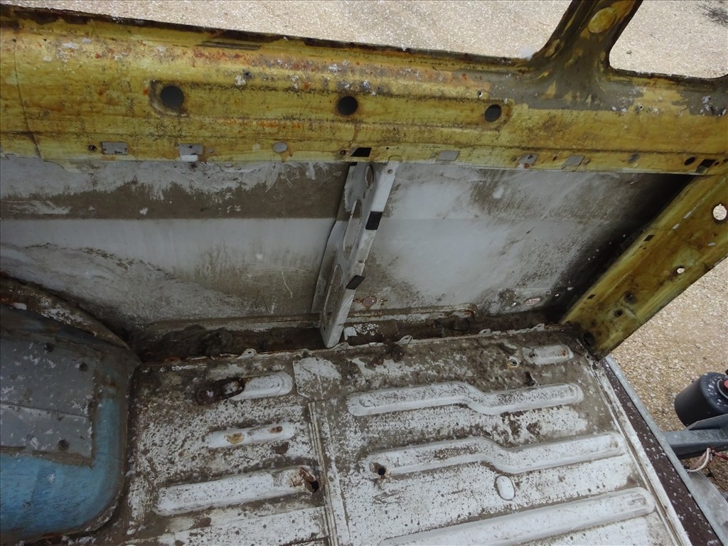 Ford Transit Tranzit 2.4 JUMBO Negyed küszöb oldalfal ív kaszni 6827 39. kép