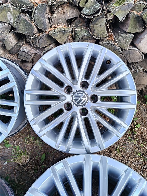  5x112 lyukosztású 6J Volkswagen 16" újszerű (gyári felni) alufelni 5. kép