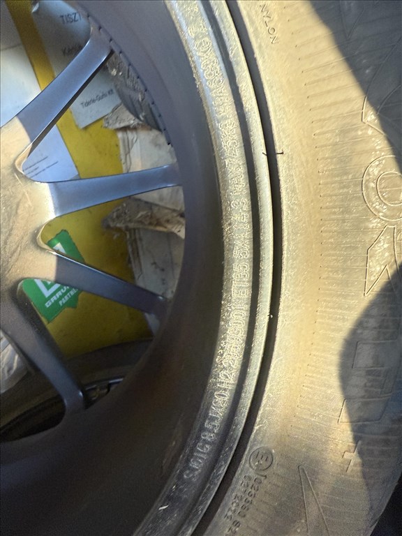 Sparco 8,5X20-as 5X114,3-as ET35 könnyűfém felni garnitura eladó 6. kép