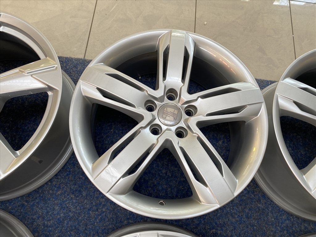 (3701)  Seat 17 gyári alufelni felni, 5x112, Leon Altea 7. kép