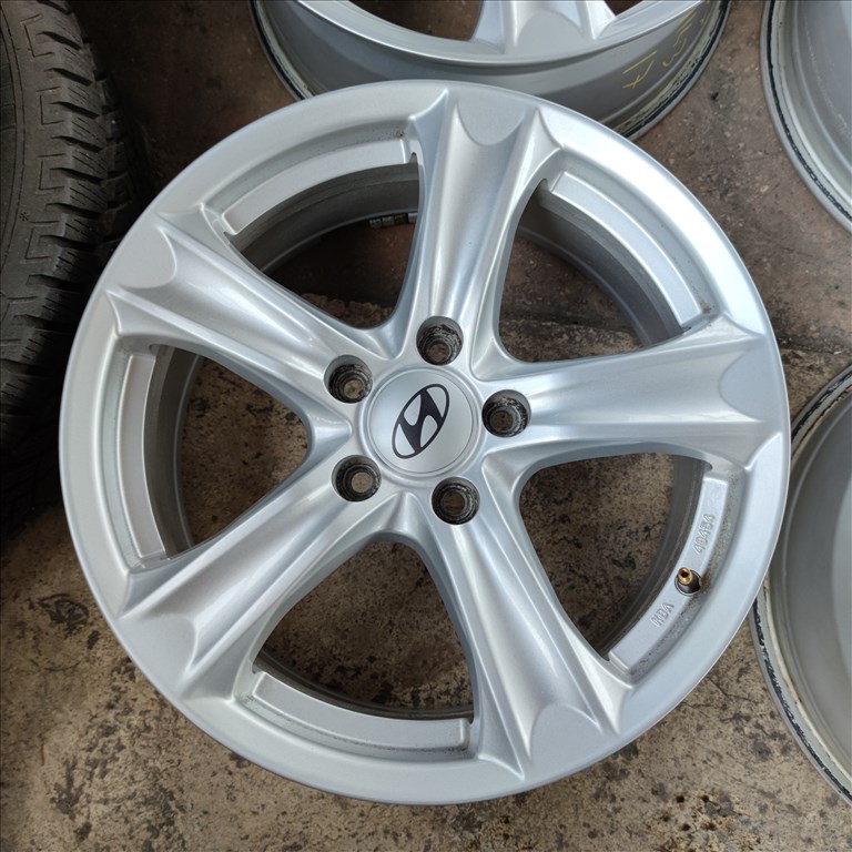 5x114,3 17 toyota hyundai mazda kia alufelni 140000ft a 4db/99/ 3. kép
