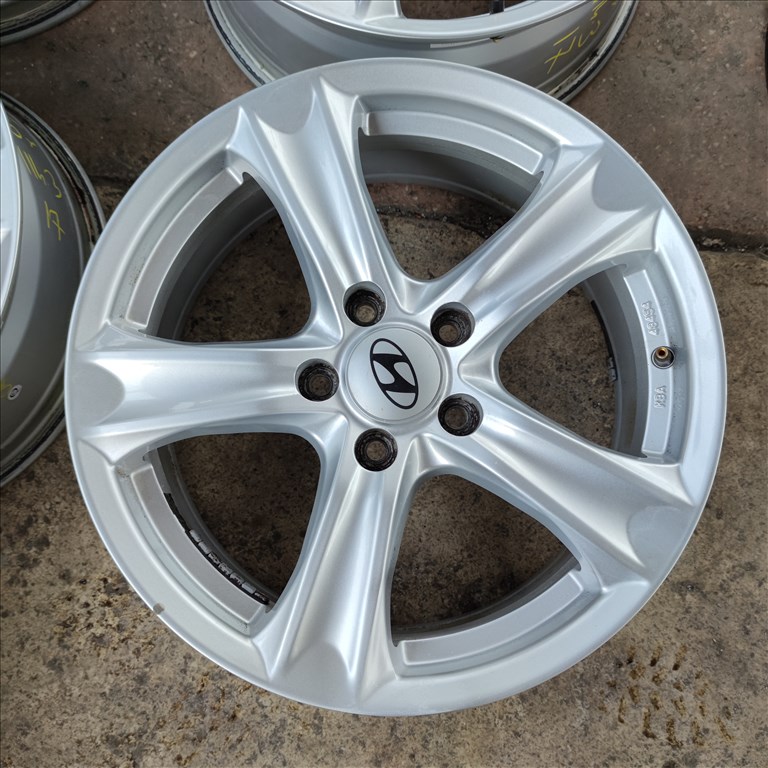 5x114,3 17 toyota hyundai mazda kia alufelni 140000ft a 4db/99/ 4. kép