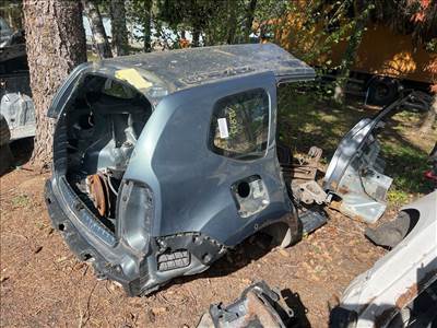 DACIA DUSTER  Jobb hátsó Negyed Karosszéria Csomag