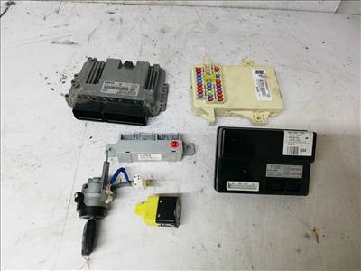 Kia Ceed I. 2006-2009 1,6 Diesel motorvezérlő 95400-1H040, 0281013875 391032a760