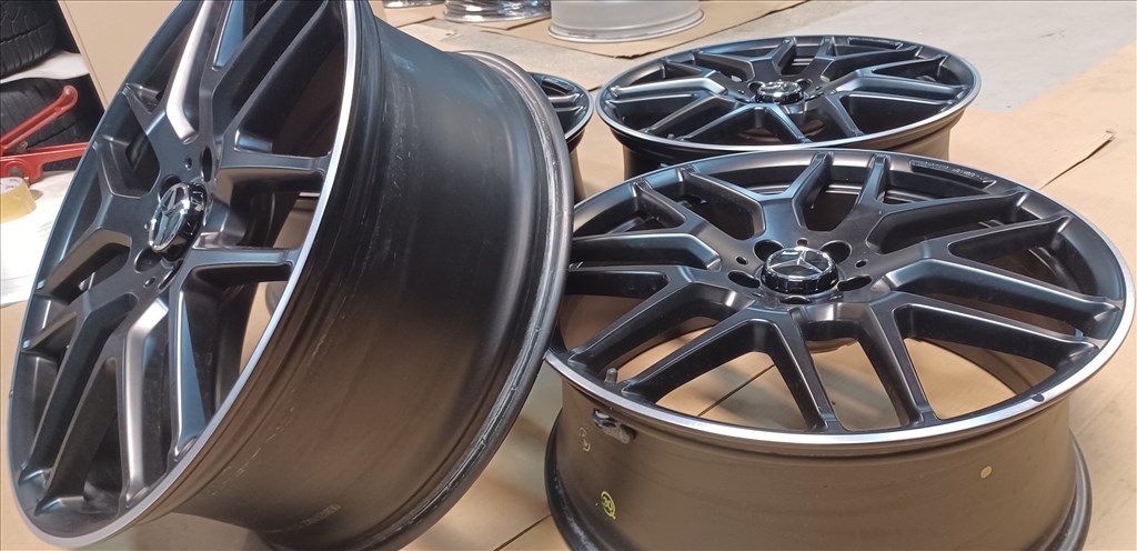 Új/demó Mercedes W247 GLA GLB AMG alufelnik 5x112 8,5x21 ET51 4db 3. kép