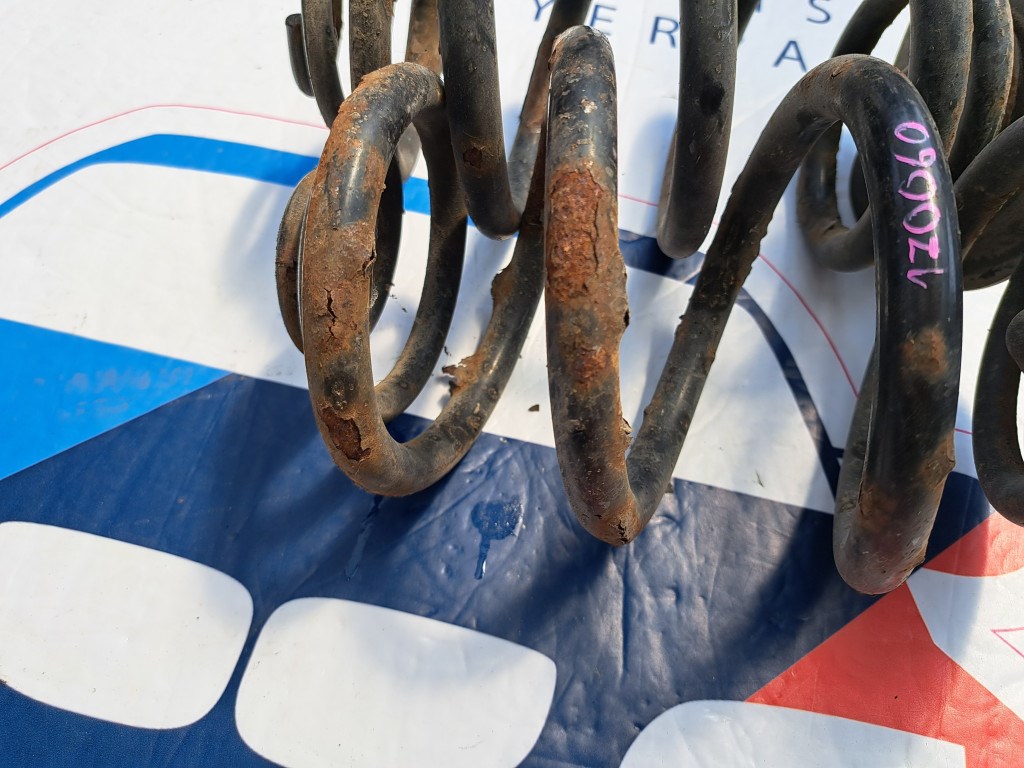 BMW E46 touring négyhengeres M paket hátsó rugó pár  2. kép