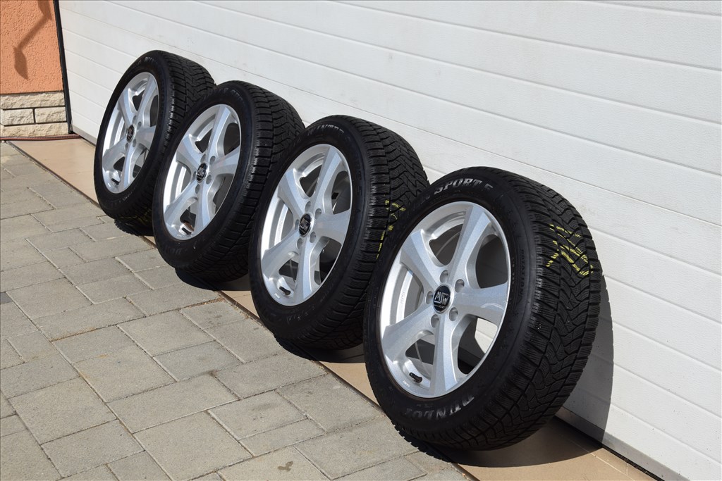  5x114.3 lyukosztású 17" újszerű OZ alufelni, rajta 215/55 újszerű Dunlop téli gumi gumi  16. kép