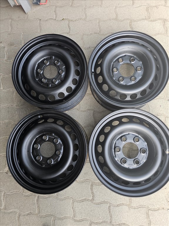  6x130 lyukosztású 6,5JJ 16" újszerű (gyári felni) lemezfelni 1. kép