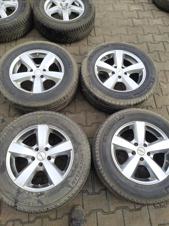 Vw Touareg 5x120-as 7.5x17" újszerű Dezent alufelni, 235/65 használt Michelin nyári gumi sxx4 1. kép