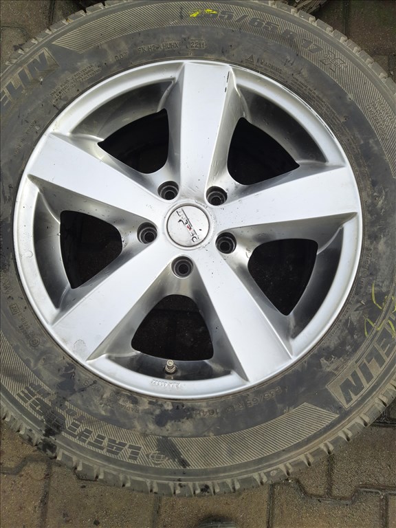 Vw Touareg 5x120-as 7.5x17" újszerű Dezent alufelni, 235/65 használt Michelin nyári gumi sxx4 3. kép