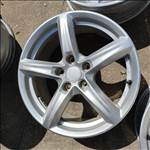 5x114,3 17 Nissan,Renault,Honda alufelni 110000ft a 4db/88/