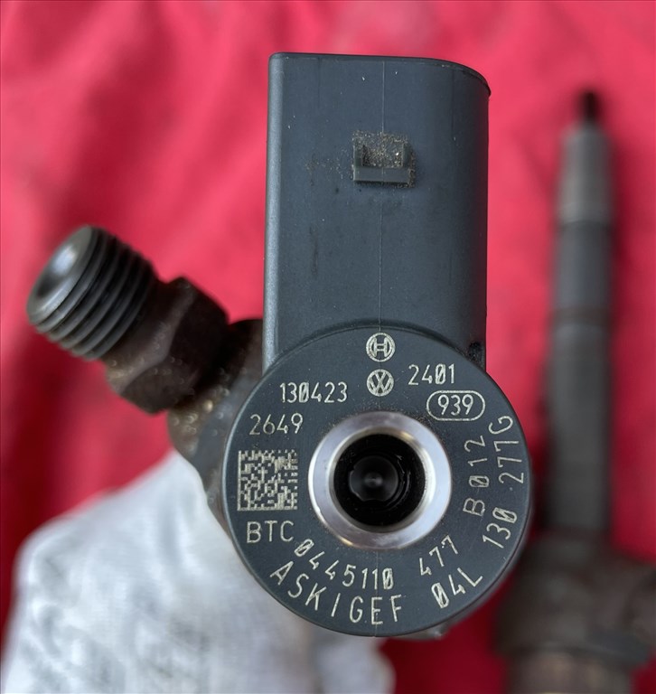 Volkswagen Golf VII 1.6 TDI BMT VW Golf VII,Skoda Octavia III, 1.6 CRTDI porlasztó  0445110477 04l130277g 3. kép