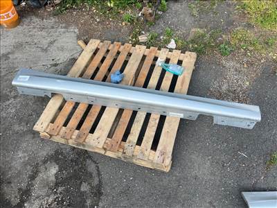 BMW 3 E90 Jobb Küszöb