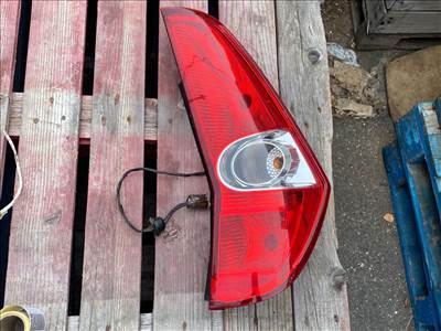 SUZUKI SPLASH  Jobb Hátsó Lámpa 008617