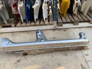 Suzuki Ignis II SUZUKI IGNIS II Jobb Küszöb