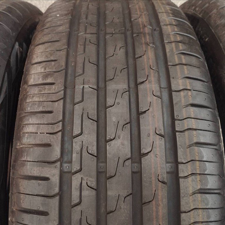 Új 215/55 17 Continental nyári gumi r17 " dot21 3. kép