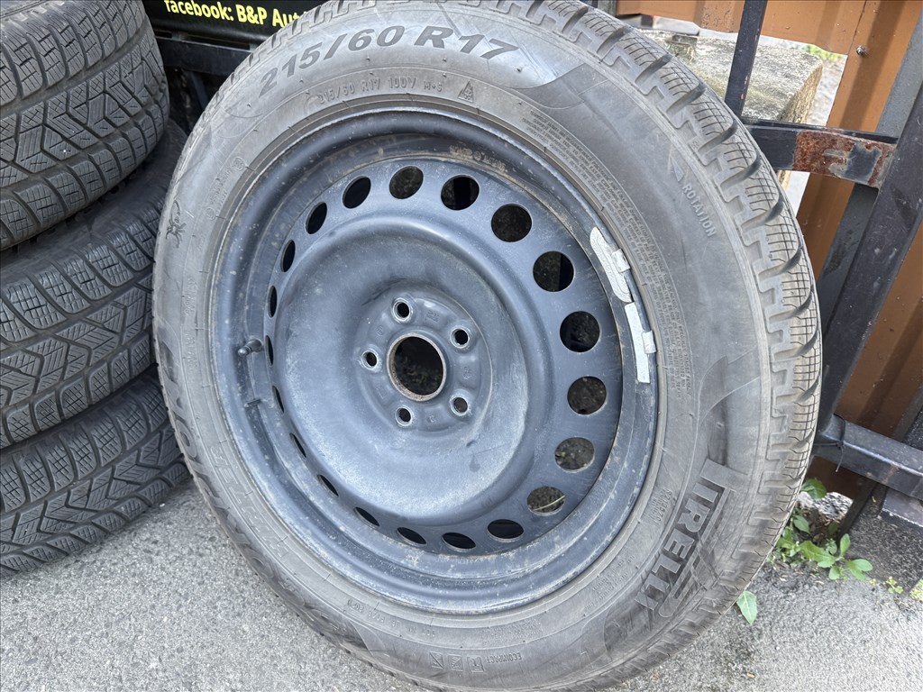 Toyota CHR gyári 17"-os téli szett eladó 3. kép