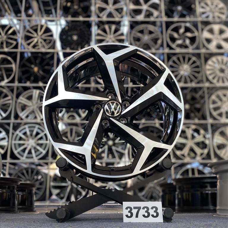 (3733) Volkswagen 18 gyári alufelni felni, 5x112, Passat 1. kép