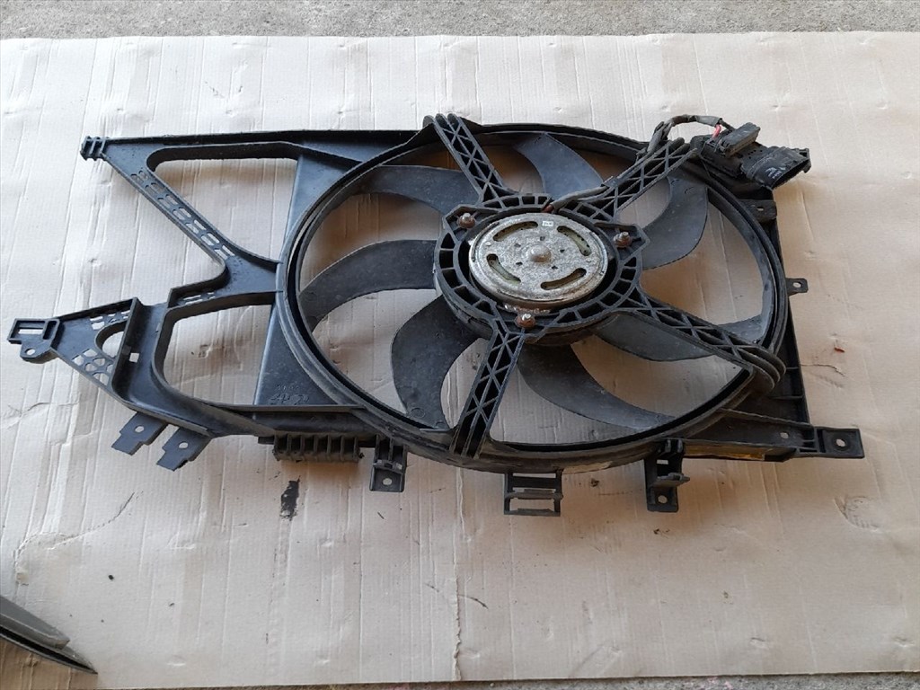 Opel Corsa C 1.2 Hűtőventilátor 1702 ,  1. kép