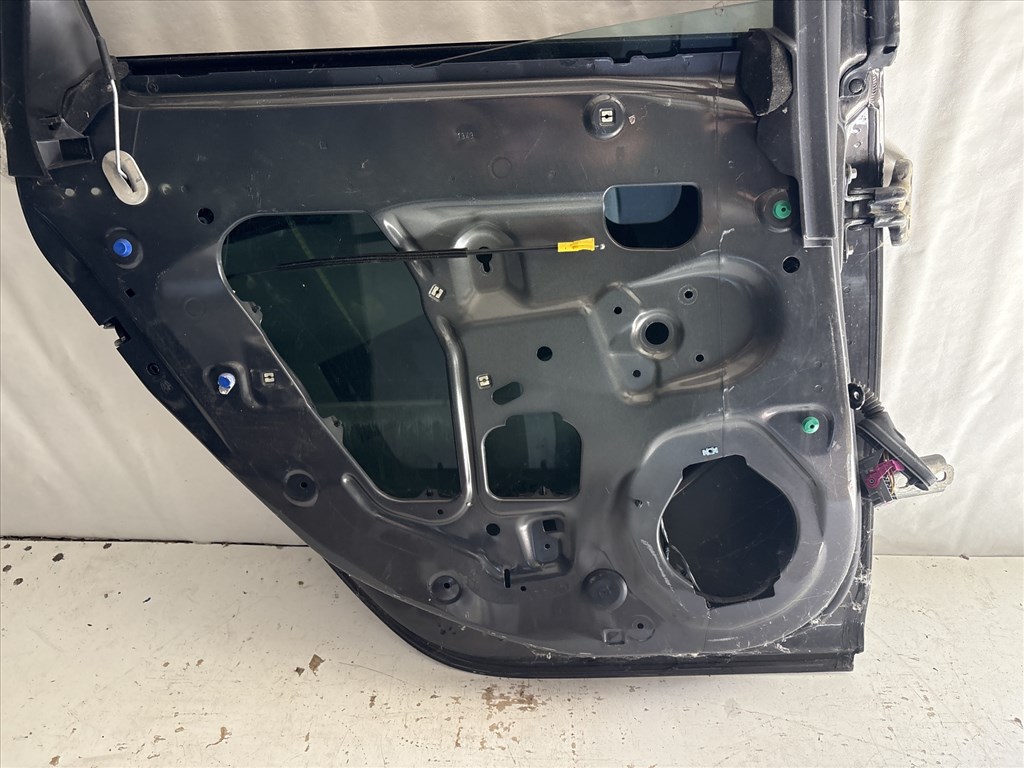 13533 Opel Astra J Bal hátsó Ajtó Fekete z20r 5 ajtós 6. kép