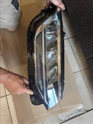 Volkswagen Tiguan III VOLKSWAGEN TIGUAN jobb eslő fényszóró  5nb941036g