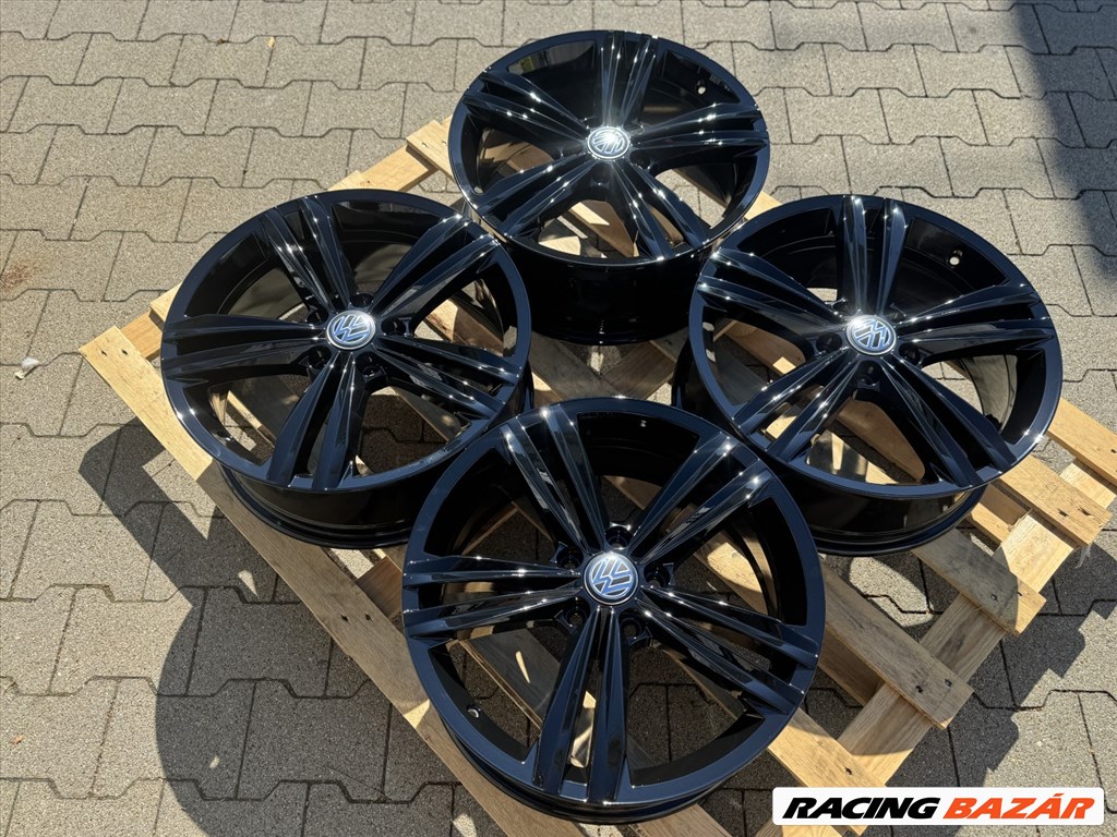 R18 5x112 Original Volkswagen Sebring 7J ET43 Black Glossy OE 5NA601025N  3. kép