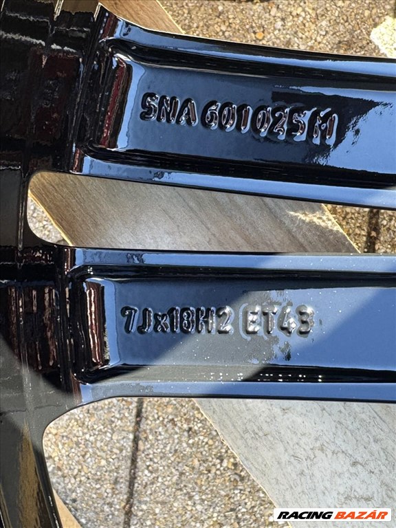 R18 5x112 Original Volkswagen Sebring 7J ET43 Black Glossy OE 5NA601025N  6. kép