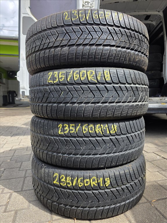  235/6018" használt Pirelli Scorpion winter téli gumi  1. kép