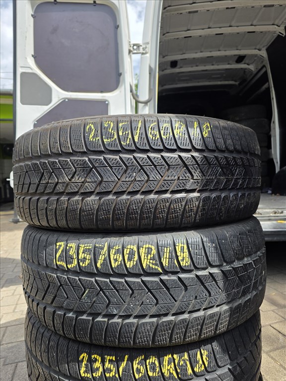  235/6018" használt Pirelli Scorpion winter téli gumi  3. kép