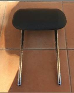 Opel Astra J Bal hátsó fejtámla 