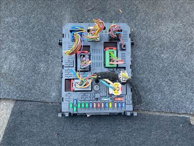 CITROËN C5 III Break TD_ Biztosítéktábla Utastér