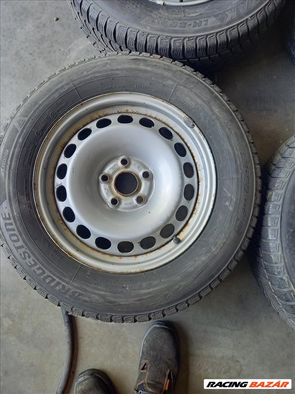 Vw tiguan 6.5x16 5x112 215/65R16 bridgestone télivel sxx3 3. kép