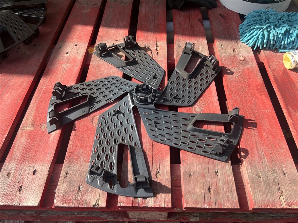 SKODA KODIAQ NS7 Dísztárcsa (1 db) 2. kép