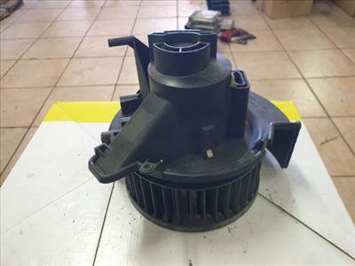 Opel Zafira A Fűtőmotor  9002249