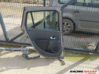 Renault Clio III RENAULT CLIO III Bal hátsó Ajtó (Részeivel)
