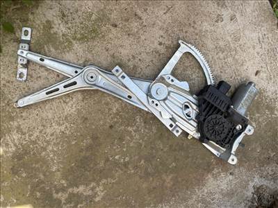 Opel Astra H Elektromos ablakemelő motor első - hátsó ablakemelő motor Ablaktörlő motor