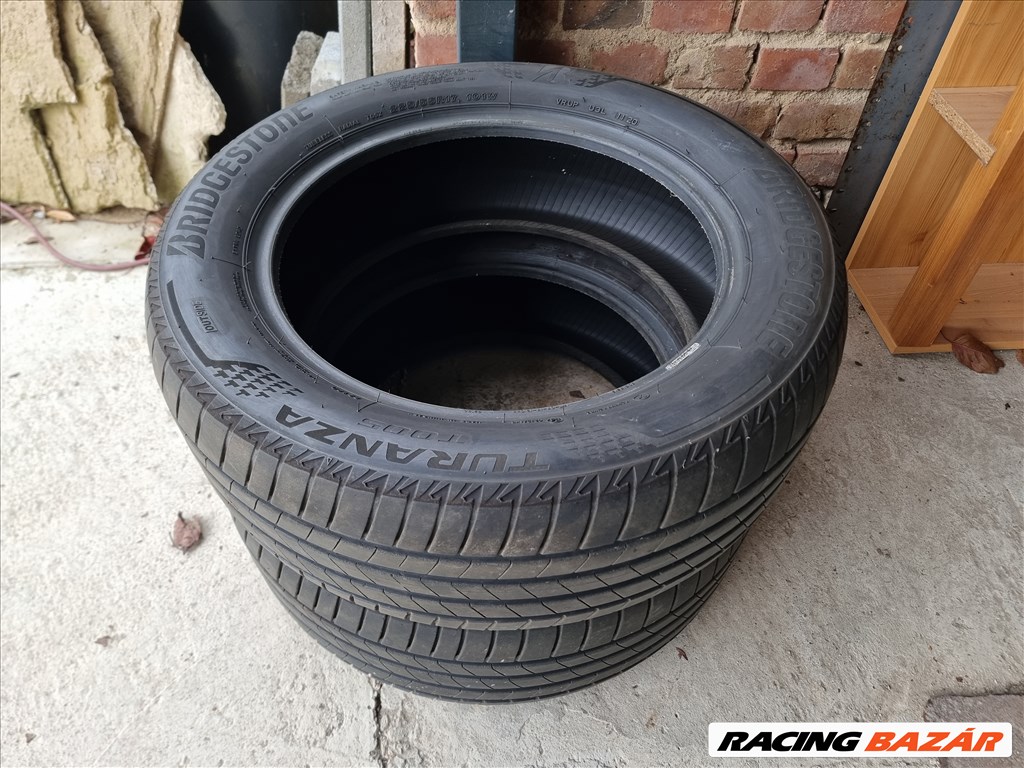 225/55R17 Bridgestone 2db nagyon jó állapotban eladó! 2. kép