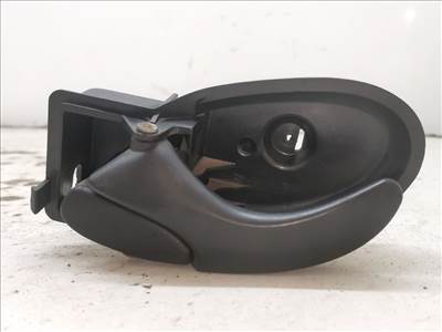 FORD FOCUS (DAW/ DBW) 1.6 16V Bal első Belső Kilincs #41477# XS41A22601AK