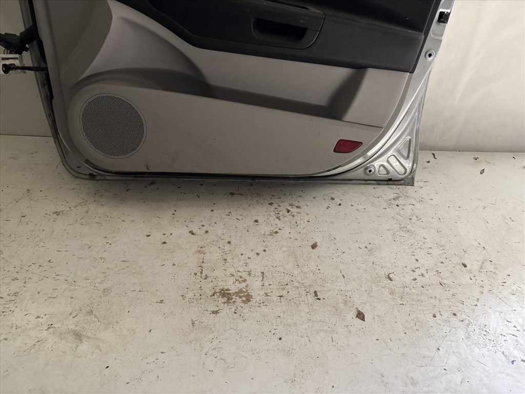 13673 Kia Ceed I. 2006-2009 Jobb első  Ajtó   Szürke 6. kép