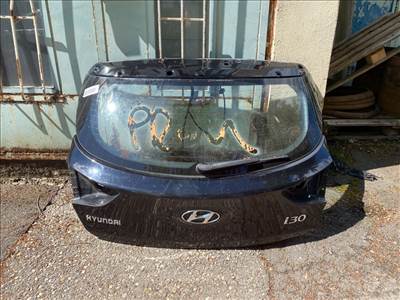 HYUNDAI i30 GD Csomagtérajtó (Részeivel)